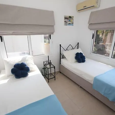 Mountain View Roof Terrace Apartment *