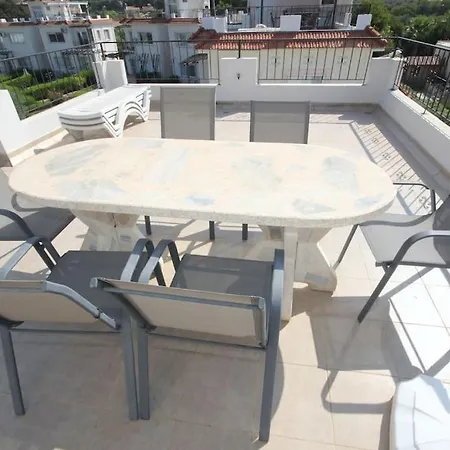 Apartment Mountain View Roof Terrace Kyrenia (Northern Cyprus)